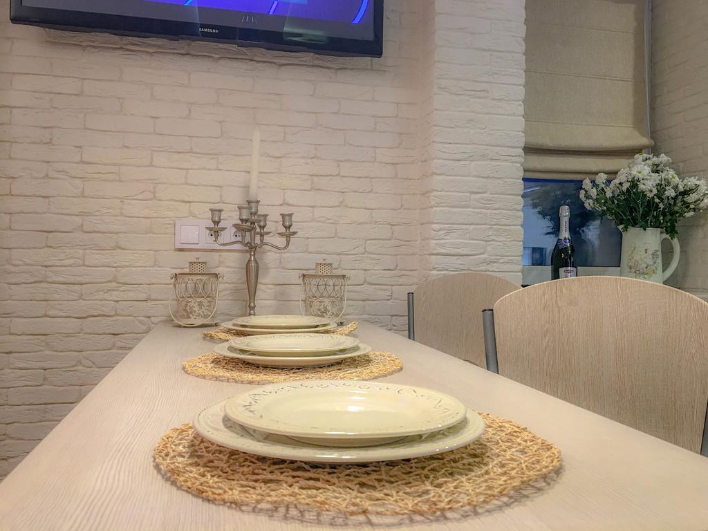 Studio Luxe On Victory Street In The City Center วินนิตซา ภายนอก รูปภาพ